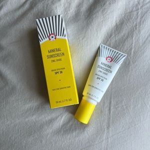 First Aid Beauty Mineral Sunscreen Zinc Oxide